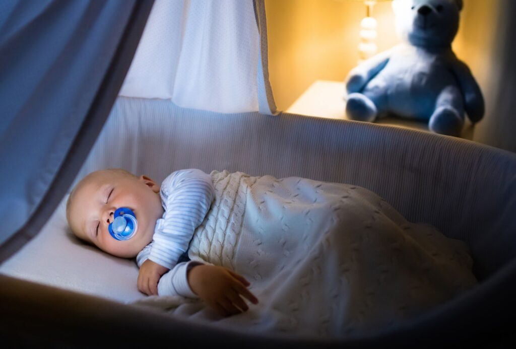 Welches Licht hilft Kindern beim Einschlafen? - Expertenwissen von Miriam Ende von der mein baby schlafcoaching Akademie